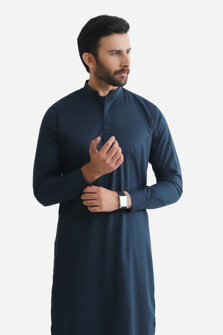 Royal Tag: Premium Shalwar Kameez for Men in Pakistan