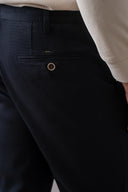 BLACK CHINO