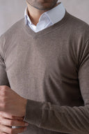 BROWN SWEATERS