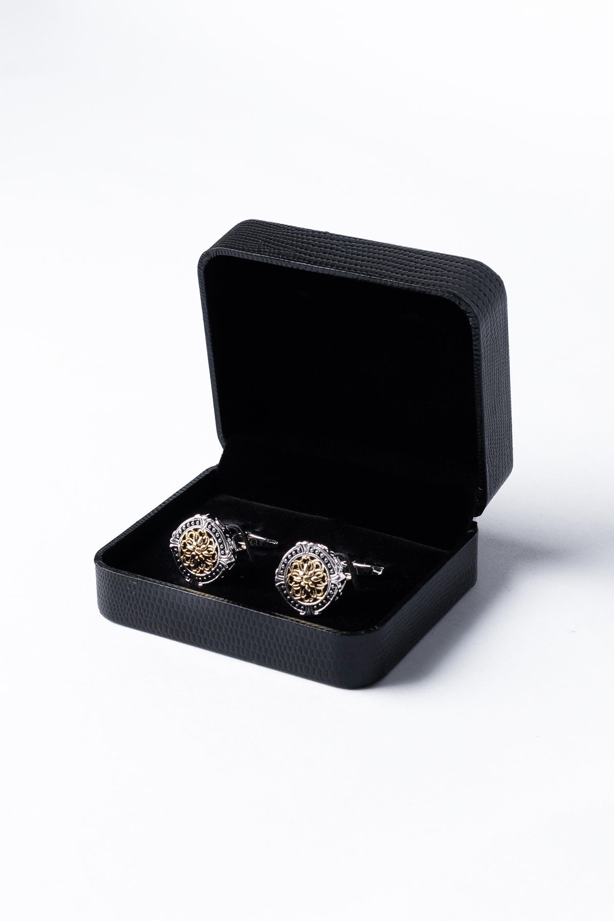 CUF-2926 - CuffLinks