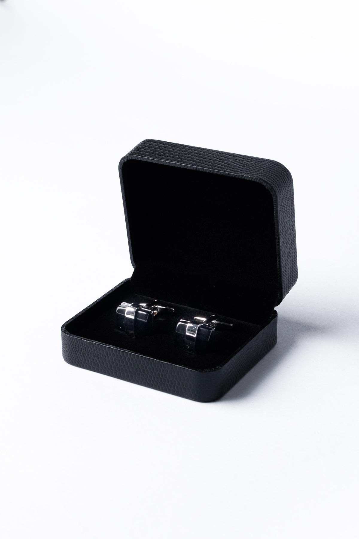 CUF-2929 - CuffLinks