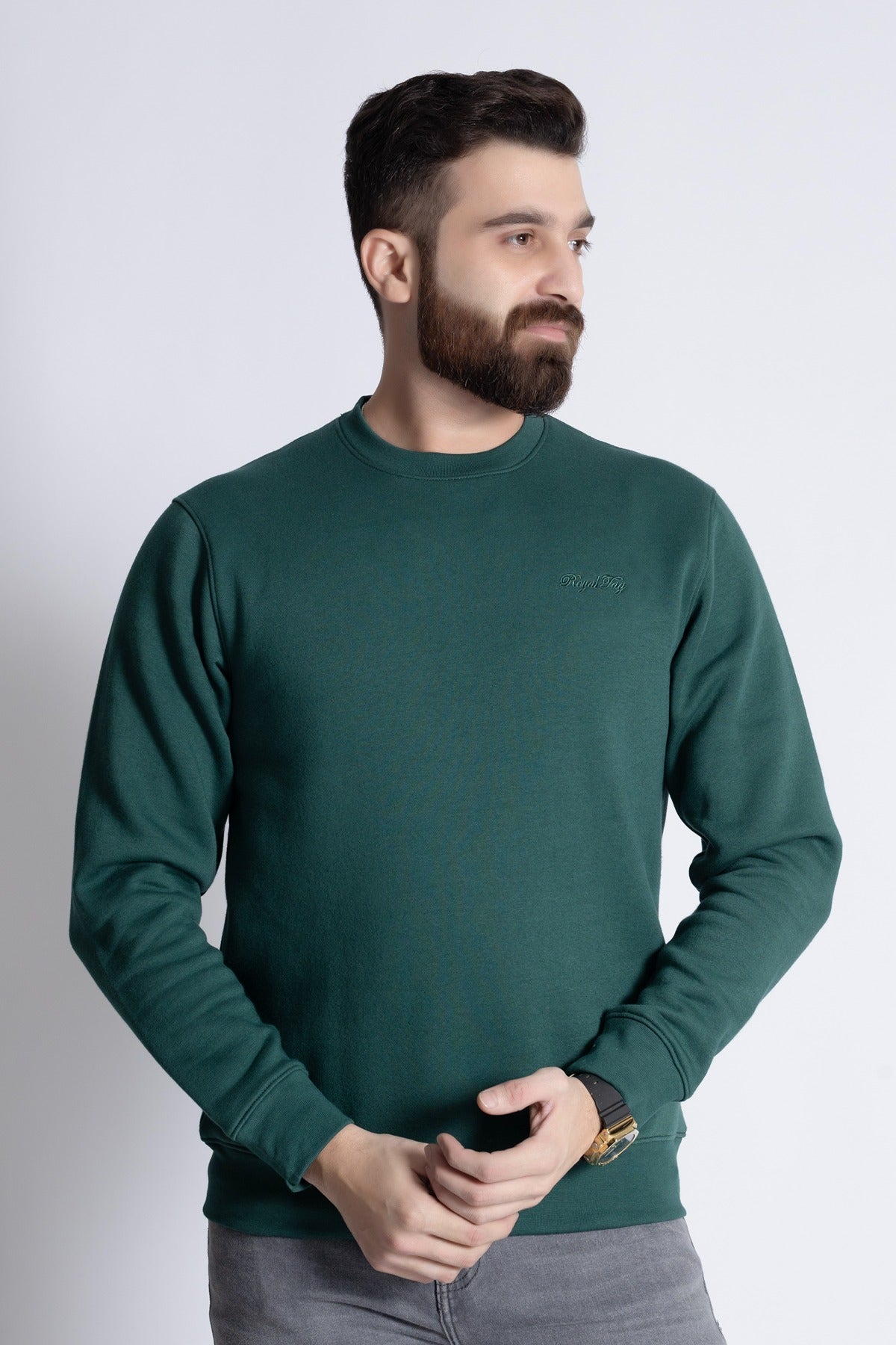 GREEN SWEATSHIRT