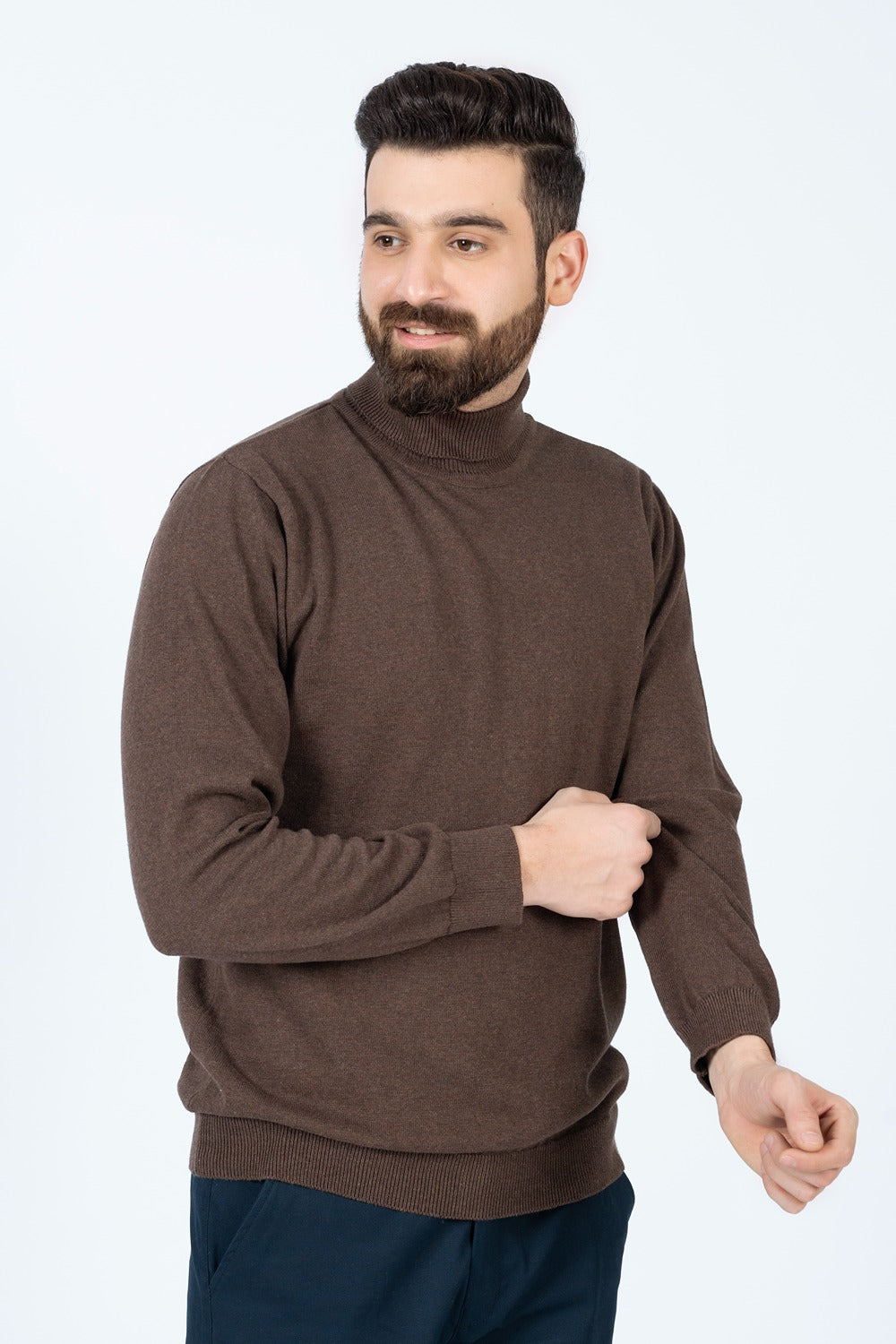 BROWN SWEATER