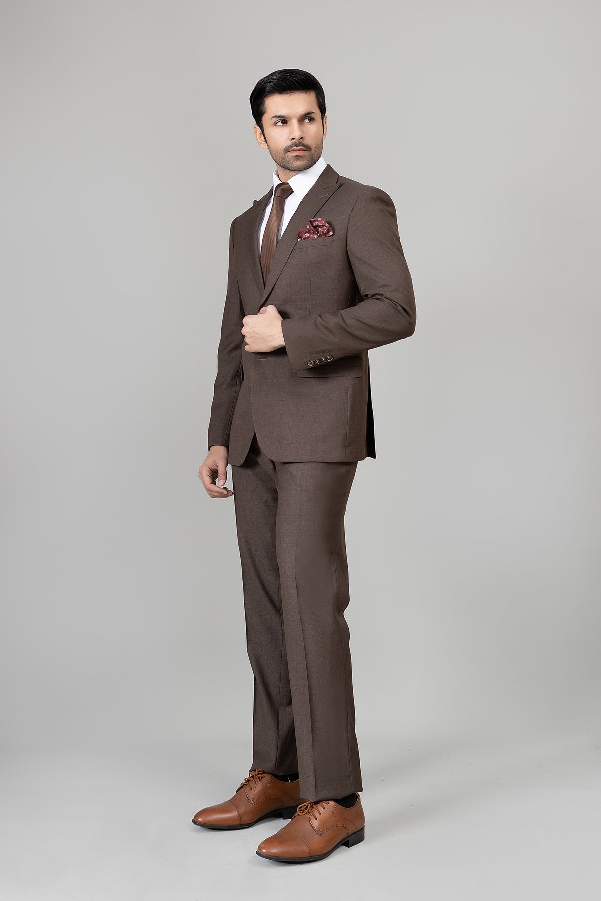 BROWN SUIT